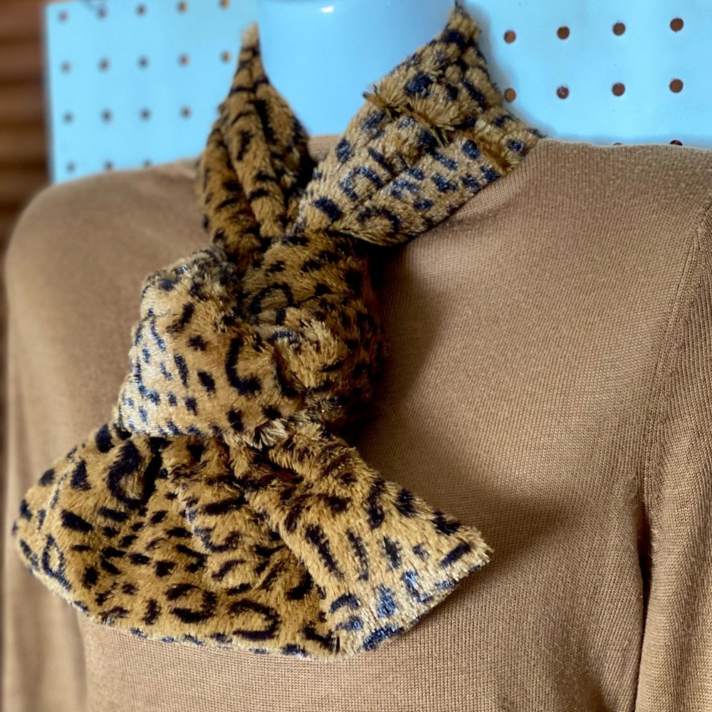 Leopard Print Faux Fur Infinity Scarf - Picture 8 of 8